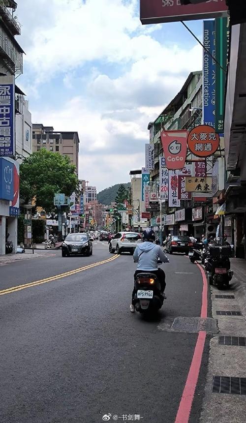 以“根据什么街”设计网站,探索个性化街景互动新体验 以“根据什么街”设计网站,探索个性化街景互动新体验 英文谷歌算法